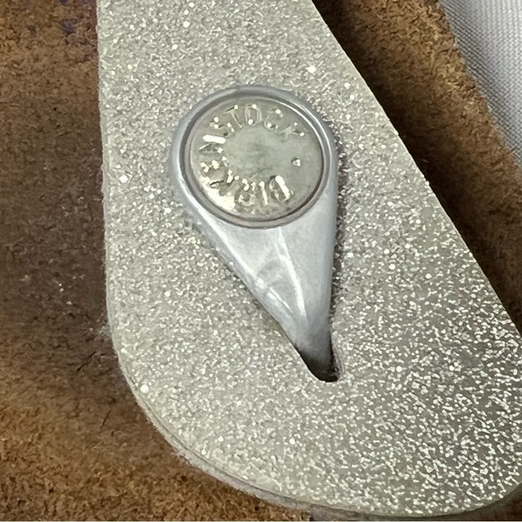 BIRKENSTOCK GIZEH Soft Footbed Silver Sparkle Thong Sandals Women's 37 US 6-6.5 - Picture 6 of 16